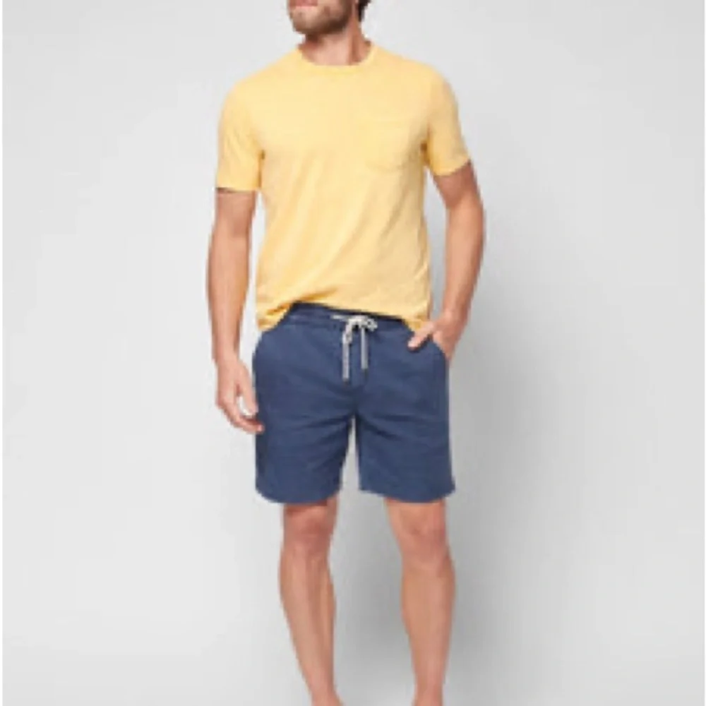 Faherty Essential Short 6” Seam in Navy Washed Blue